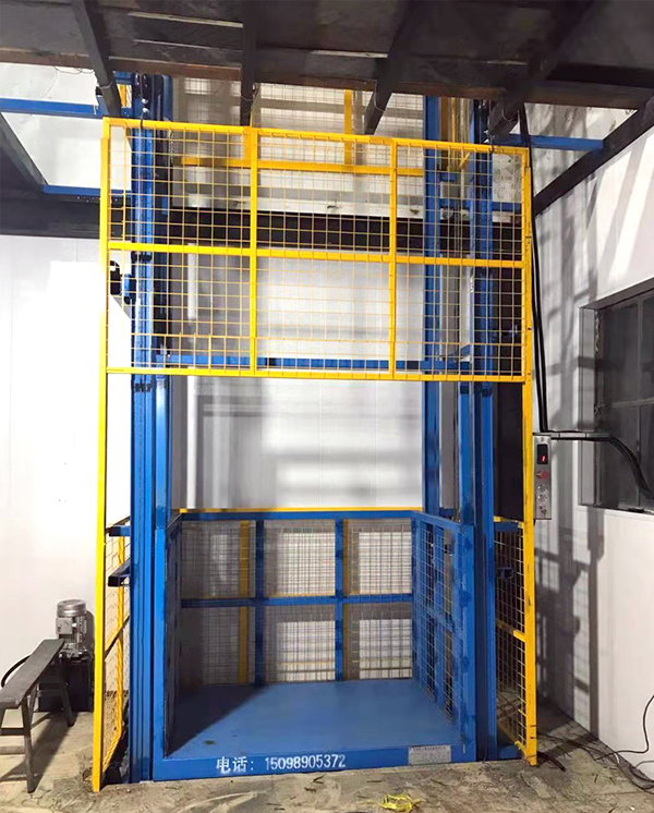 浙江海盐二层仓库加装1吨升降货梯